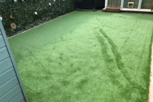 Laying-Artificial-Grass-03 Laying-Artificial-Grass-03