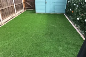Laying-Artificial-Grass-05 Laying-Artificial-Grass-05